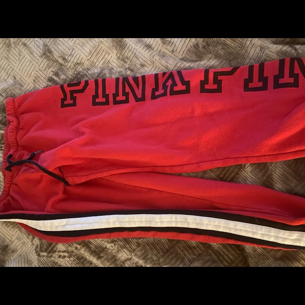 Pink sweats - Picture 2 of 2